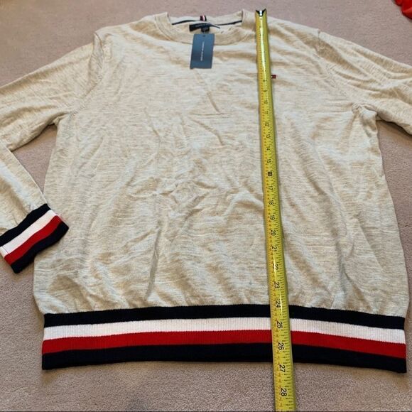 New Tommy Hilfiger Men long sleeve sweater size large - Picture 8 of 8